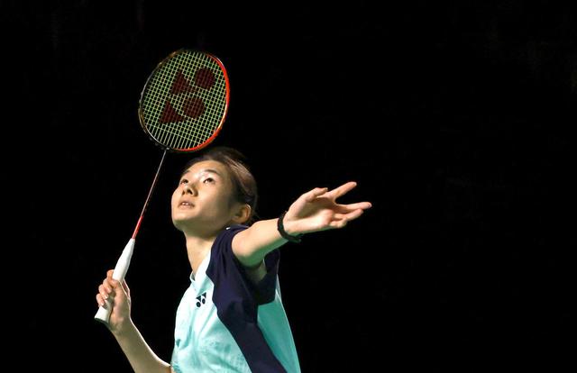 地单手送出 地单手送出