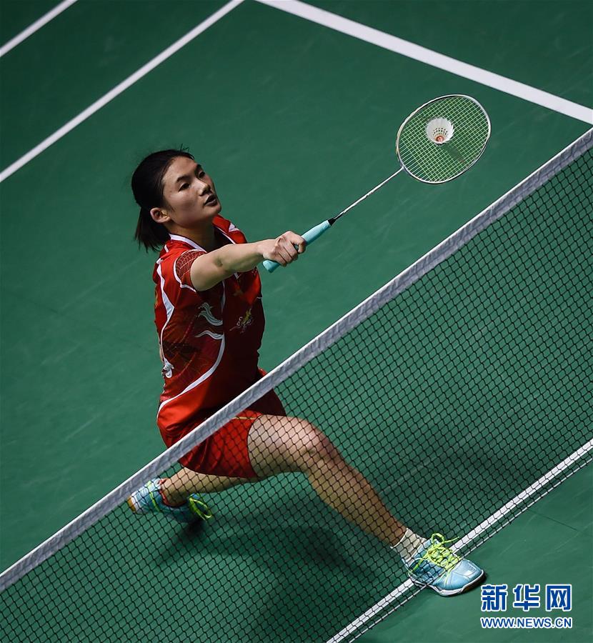 现代足球中 现代足球中