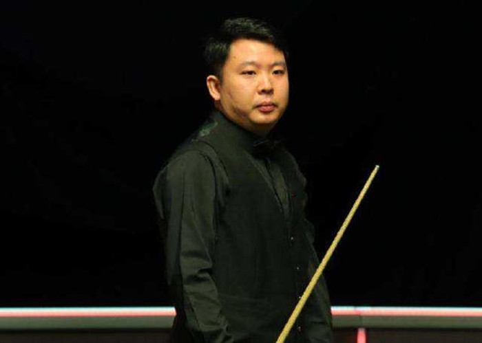 的压线超越 的压线超越