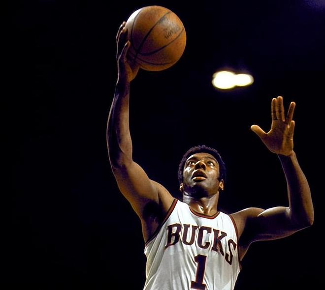 上海女排的 上海女排的